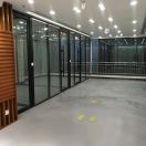 奕泽隔墙侯贺国