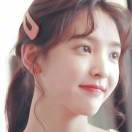 伊人浅笑最倾城。