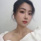 等月亮发光 的头像
