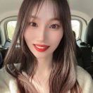 闻梓在写字的钢琴谱