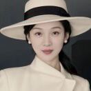 李