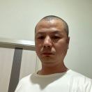 愤怒的眼神的头像-听书迷