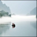 江中听雨