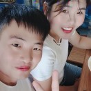 笑容掩饰不了你的美